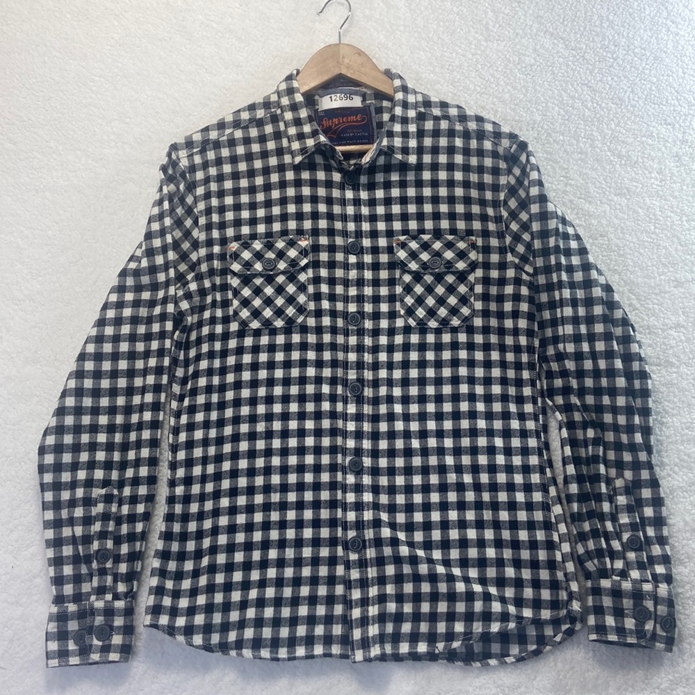 AMC Co. Supreme Made by Cactus Black White Checkered Flannel Size L